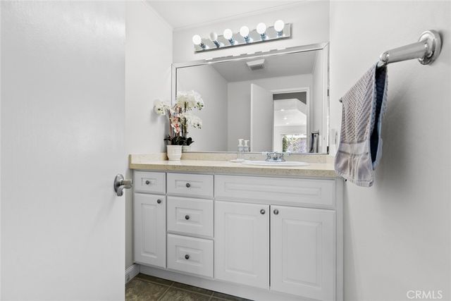 20623 Russ Jay Street, Saugus, CA 91350