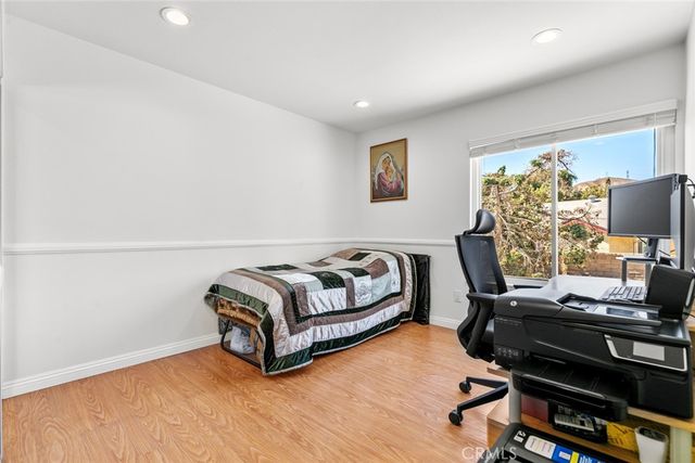 20623 Russ Jay Street, Saugus, CA 91350