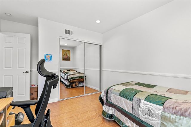 20623 Russ Jay Street, Saugus, CA 91350