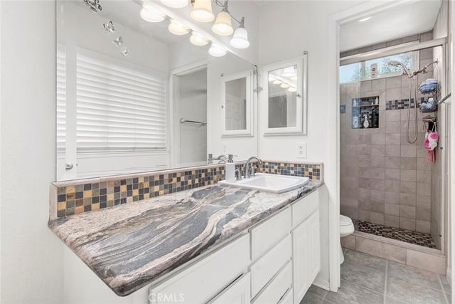 20623 Russ Jay Street, Saugus, CA 91350