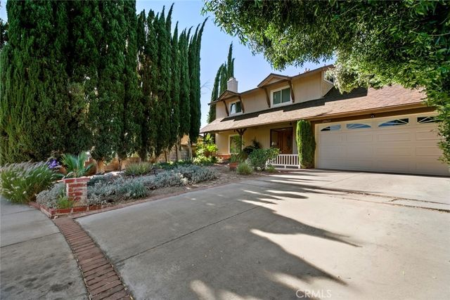 20623 Russ Jay Street, Saugus, CA 91350