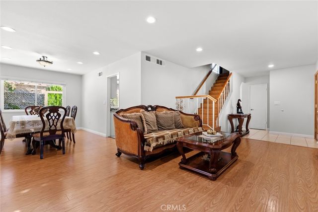 20623 Russ Jay Street, Saugus, CA 91350