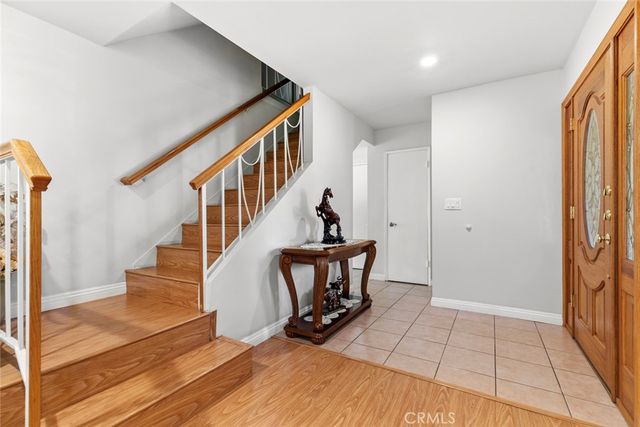 20623 Russ Jay Street, Saugus, CA 91350