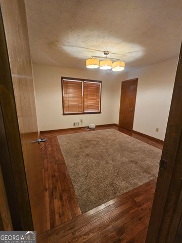 100 Dolly Nixon Road, Senoia, GA 30276