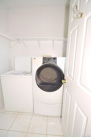 156 Oak Street, Amityville, NY 11701