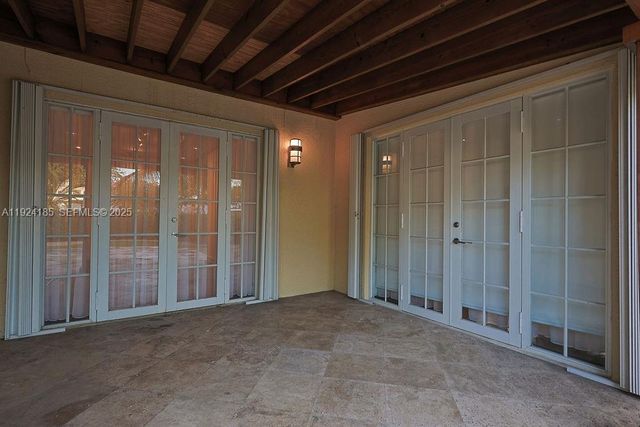 6853 NW 113th Pl, Doral, FL 33178