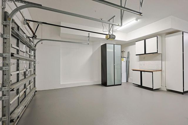 6853 NW 113th Pl, Doral, FL 33178