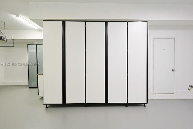 6853 NW 113th Pl, Doral, FL 33178