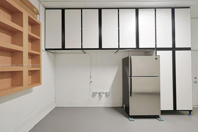 6853 NW 113th Pl, Doral, FL 33178