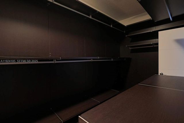 6853 NW 113th Pl, Doral, FL 33178