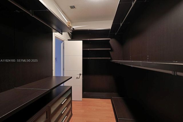 6853 NW 113th Pl, Doral, FL 33178