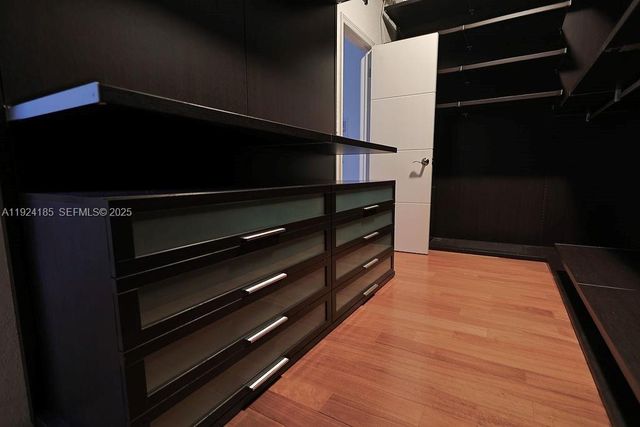 6853 NW 113th Pl, Doral, FL 33178