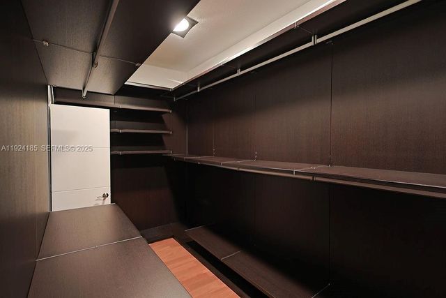 6853 NW 113th Pl, Doral, FL 33178