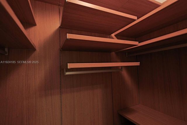 6853 NW 113th Pl, Doral, FL 33178