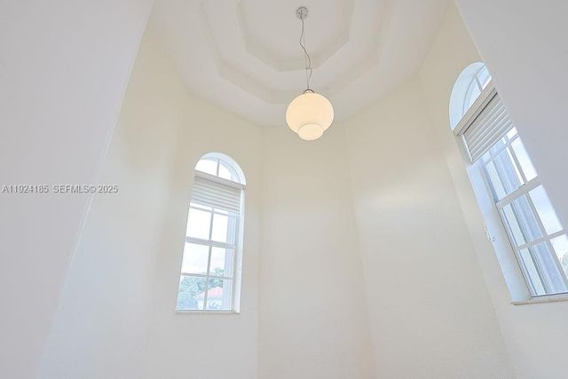 6853 NW 113th Pl, Doral, FL 33178