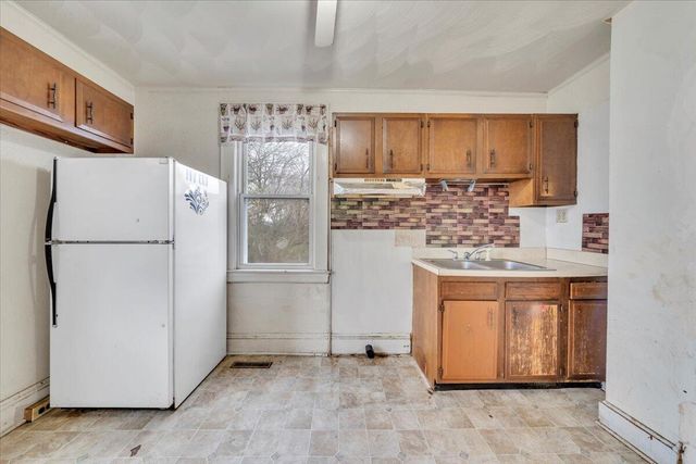 2810 Courtland RD, Roanoke, VA 24012