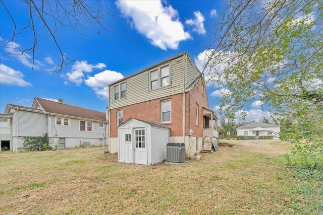 2810 Courtland RD, Roanoke, VA 24012