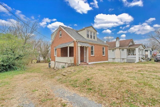 2810 Courtland RD, Roanoke, VA 24012