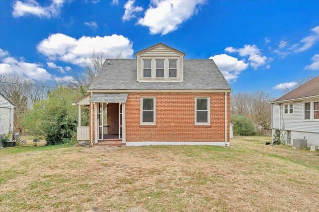 2810 Courtland RD, Roanoke, VA 24012