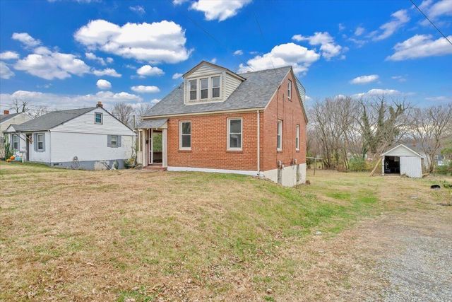 2810 Courtland RD, Roanoke, VA 24012