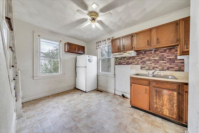 2810 Courtland RD, Roanoke, VA 24012