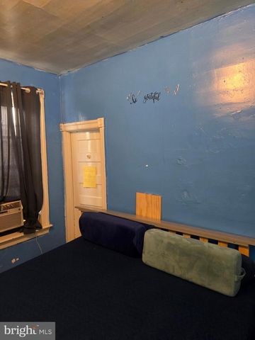 4943 N WARNOCK ST, Philadelphia, PA 19141