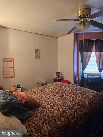 4943 N WARNOCK ST, Philadelphia, PA 19141