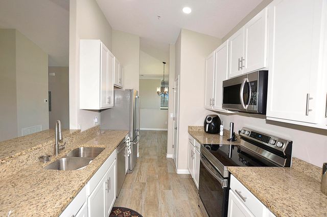 3951 Playa Del Sol Drive 201, Rockledge, FL 32955