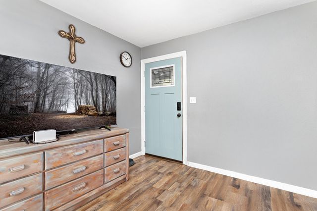 1007 N Pine Street, Woodville, TX 75979