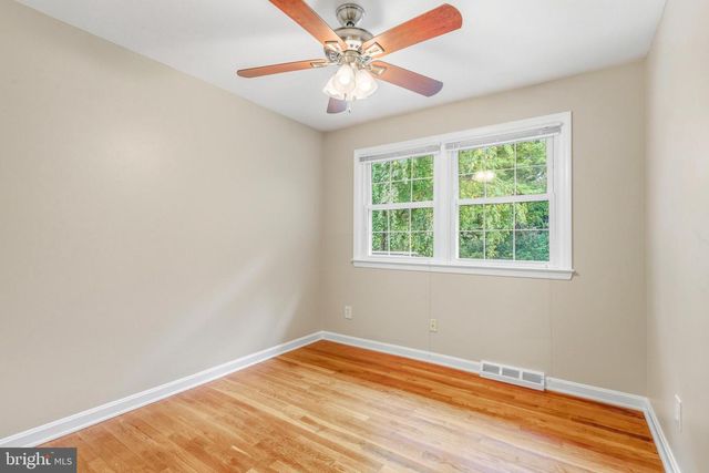 2623 E RIDING DR, Wilmington, DE 19808