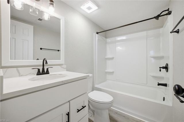 513 Peak CT, Virginia Beach, VA 23462