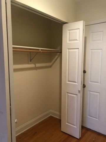 1711 W Jarvis Avenue 304, Chicago, IL 60626