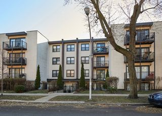 1711 W Jarvis Avenue 304, Chicago, IL 60626