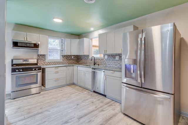 227 TAUNTON BLVD, Medford, NJ 08055