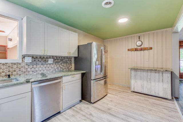 227 TAUNTON BLVD, Medford, NJ 08055