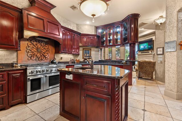 11348 Lake Oak Drive, Montgomery, TX 77356