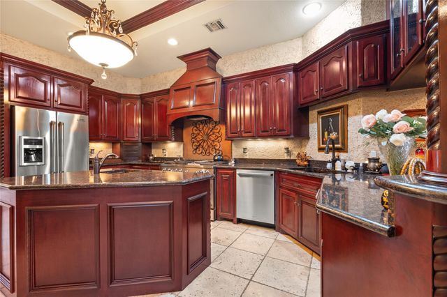 11348 Lake Oak Drive, Montgomery, TX 77356