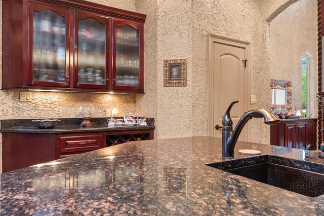 11348 Lake Oak Drive, Montgomery, TX 77356