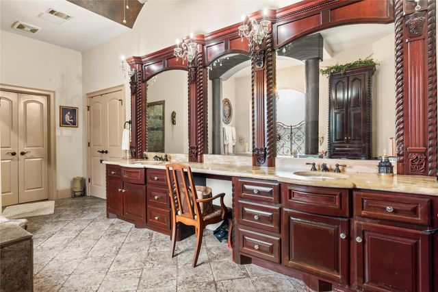 11348 Lake Oak Drive, Montgomery, TX 77356