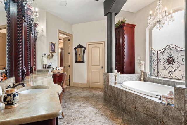 11348 Lake Oak Drive, Montgomery, TX 77356