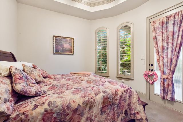 11348 Lake Oak Drive, Montgomery, TX 77356