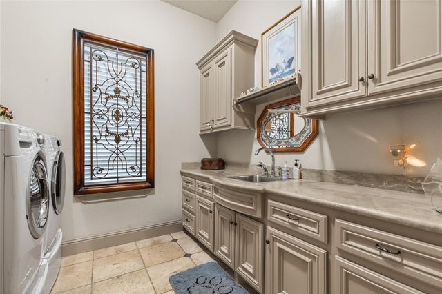 11348 Lake Oak Drive, Montgomery, TX 77356