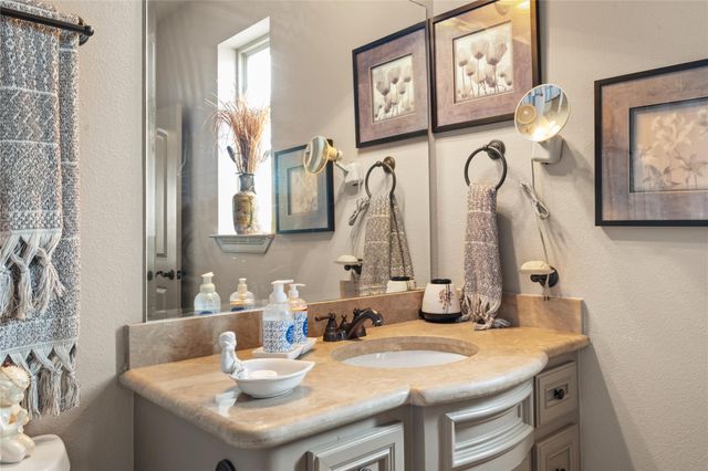 11348 Lake Oak Drive, Montgomery, TX 77356