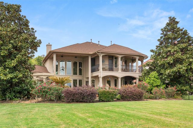 11348 Lake Oak Drive, Montgomery, TX 77356