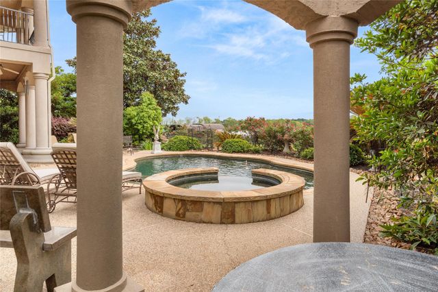 11348 Lake Oak Drive, Montgomery, TX 77356