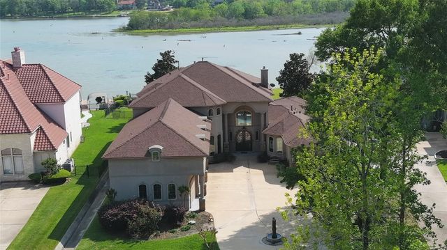 11348 Lake Oak Drive, Montgomery, TX 77356