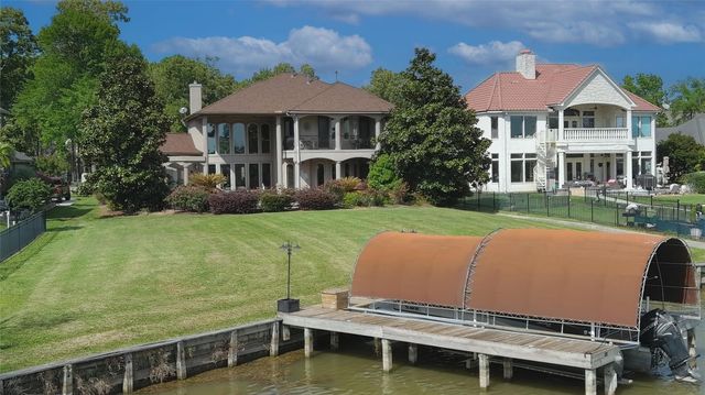 11348 Lake Oak Drive, Montgomery, TX 77356