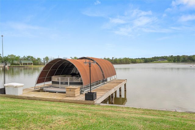 11348 Lake Oak Drive, Montgomery, TX 77356