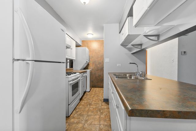 2525 Cedar Glen Drive 1, Lynwood, IL 60411