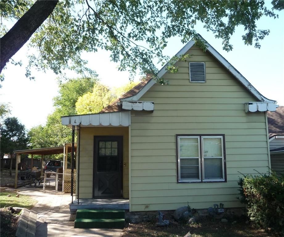 2712 Madison Avenue, Kansas City, MO 64108